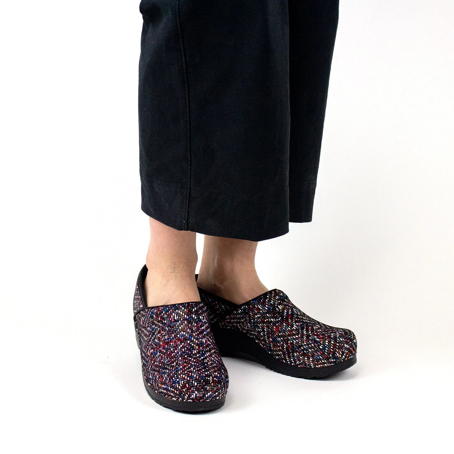 Leyden Women's Clog in Red - Limited Edition - Image 3