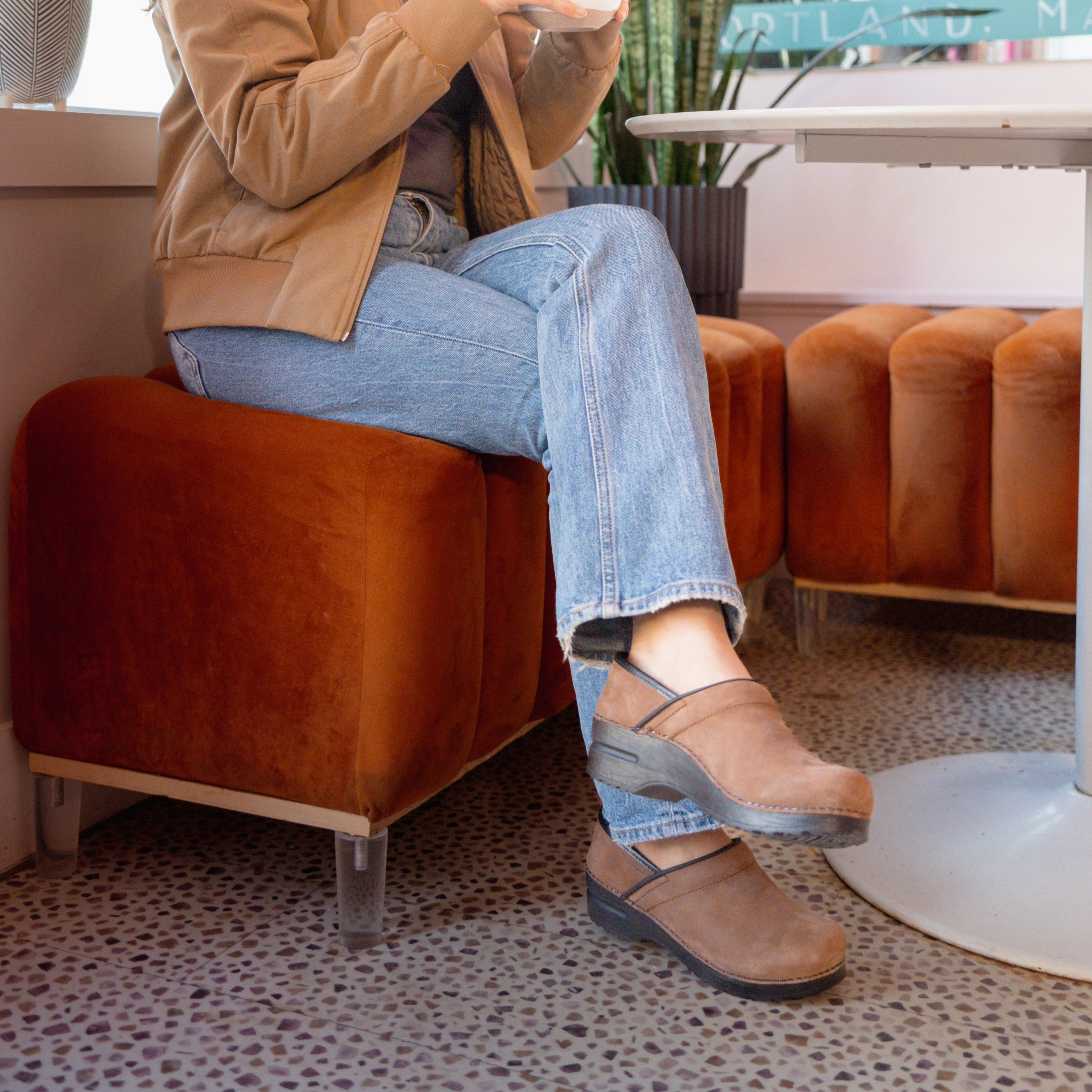 Pro. Oiled Leather Women's Clog in Chocolate - Image 4