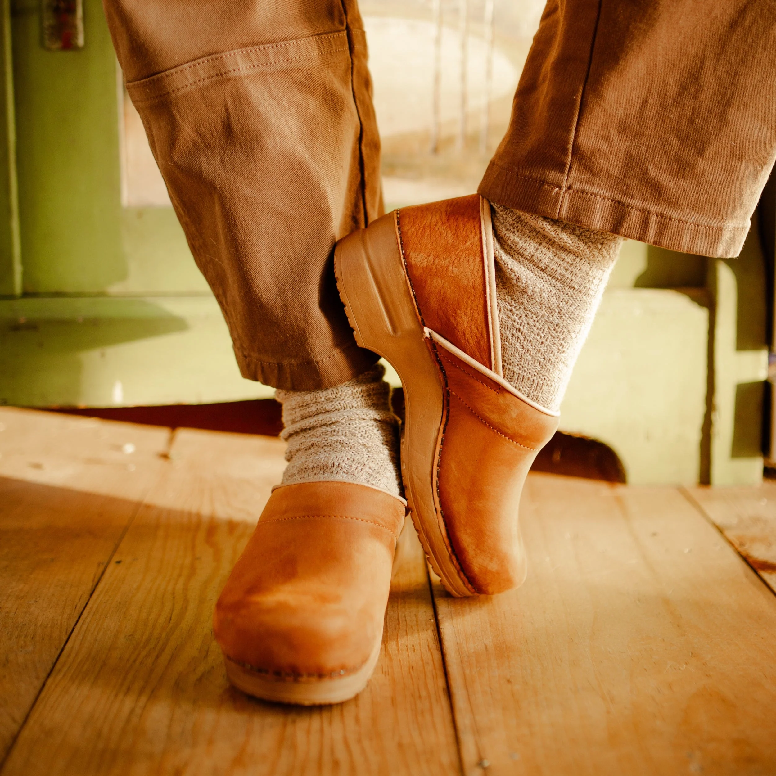 Pro. Oiled Leather Women's Clog in Cognac - Image 4