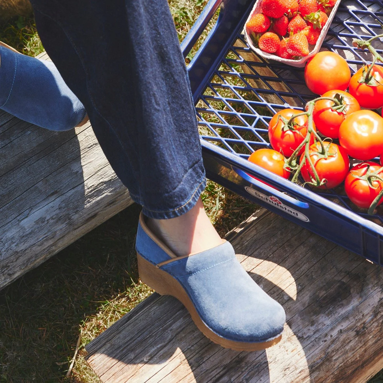 Pro. Oiled Leather Women's Clog in Dove Blue - Image 3