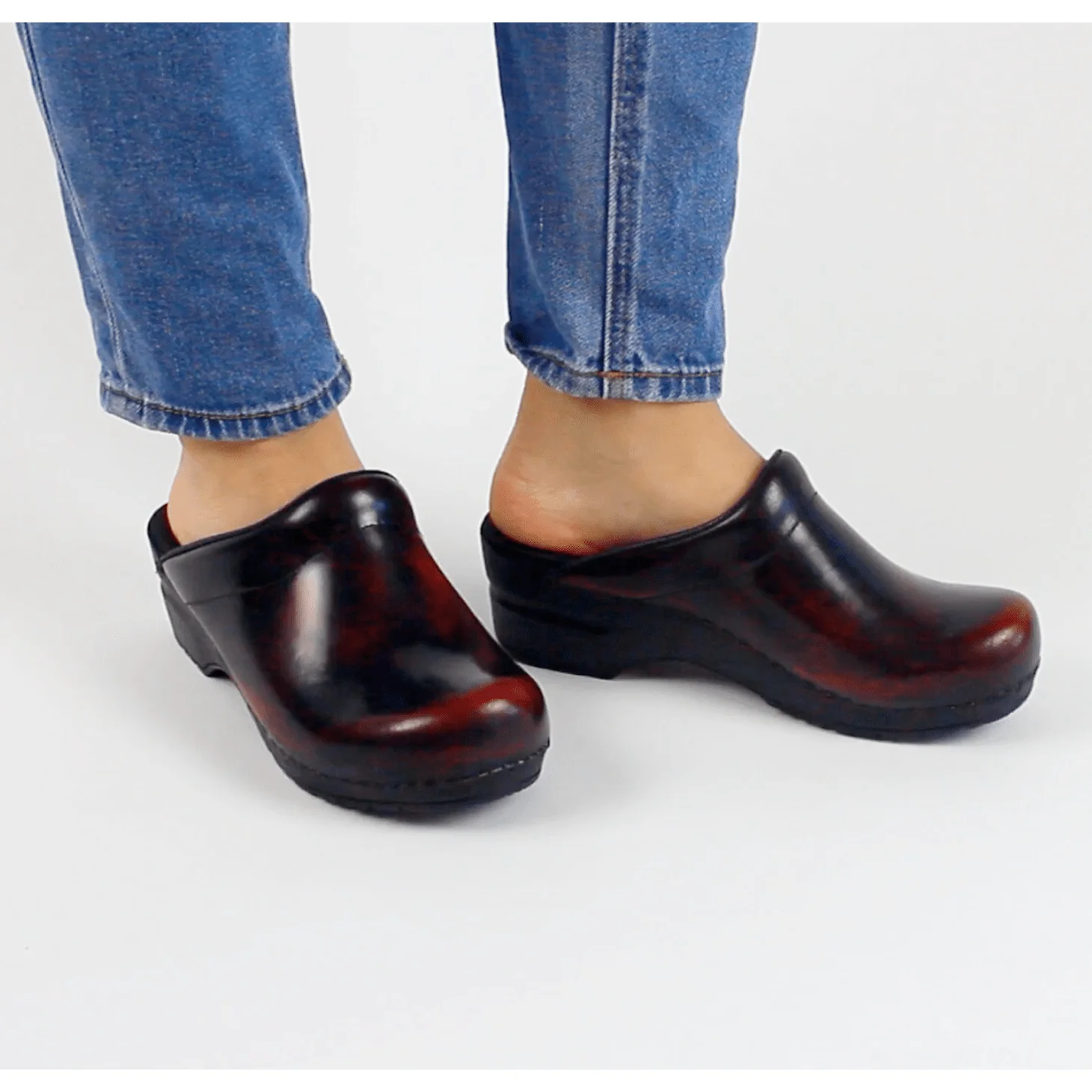 Sonja Cabrio Women's Clog in Bordeaux - Image 4